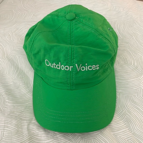 Outdoor Voices hat - Aspen store exclusive - Picture 1 of 4
